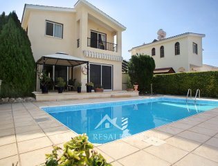3 Bedroom Villa for sale in Peyia, Cyprus